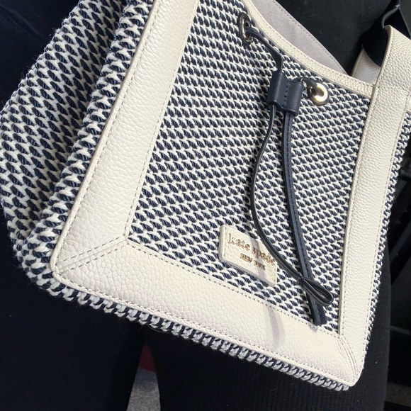 Kate Spade Navy and Cream Women's Bag - Picture 11 of 12